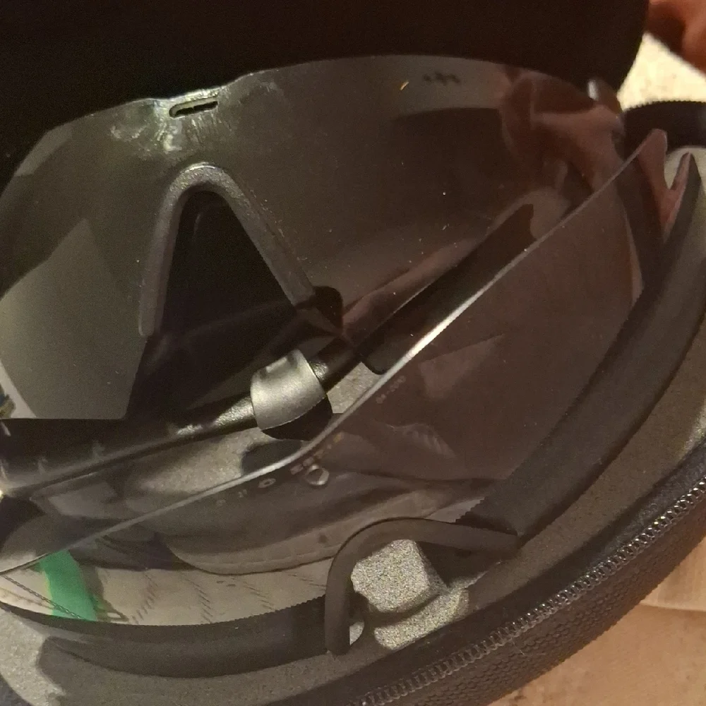 Oakley Black and Gray Glasses with Sleek Design